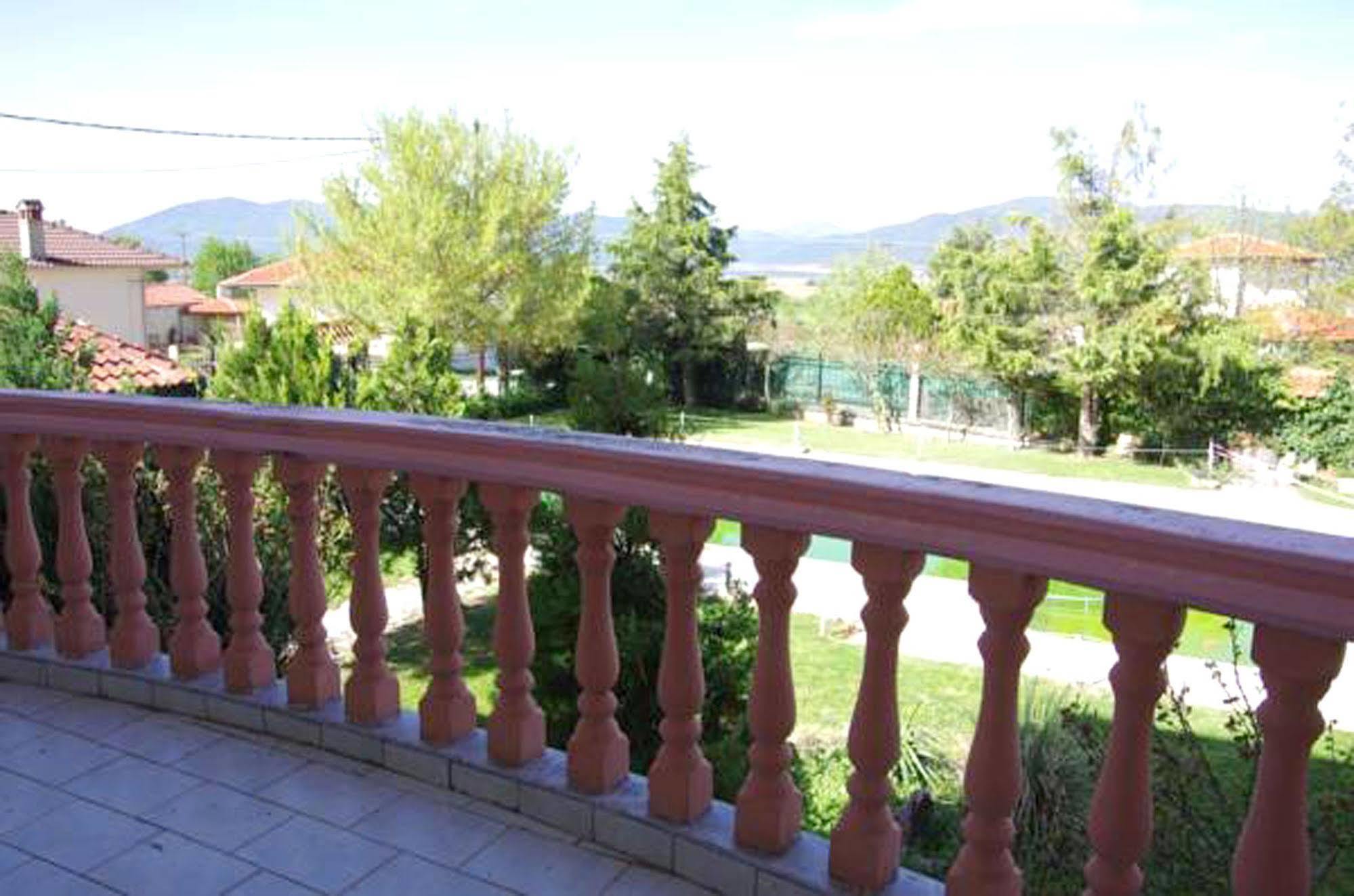 Villa Platythea Platy  Екстериор снимка