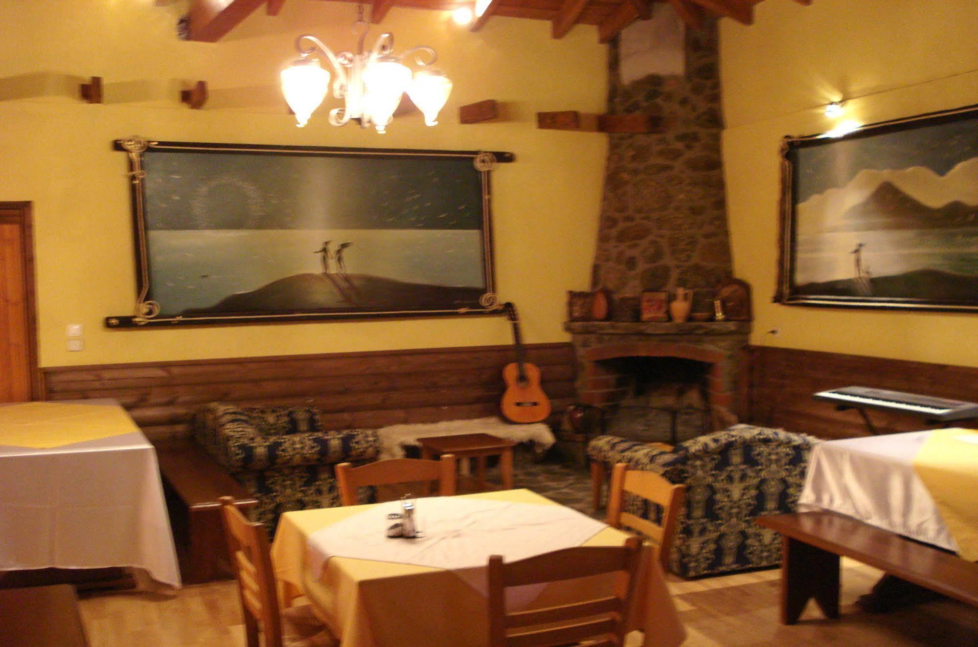 Villa Platythea Platy  Екстериор снимка